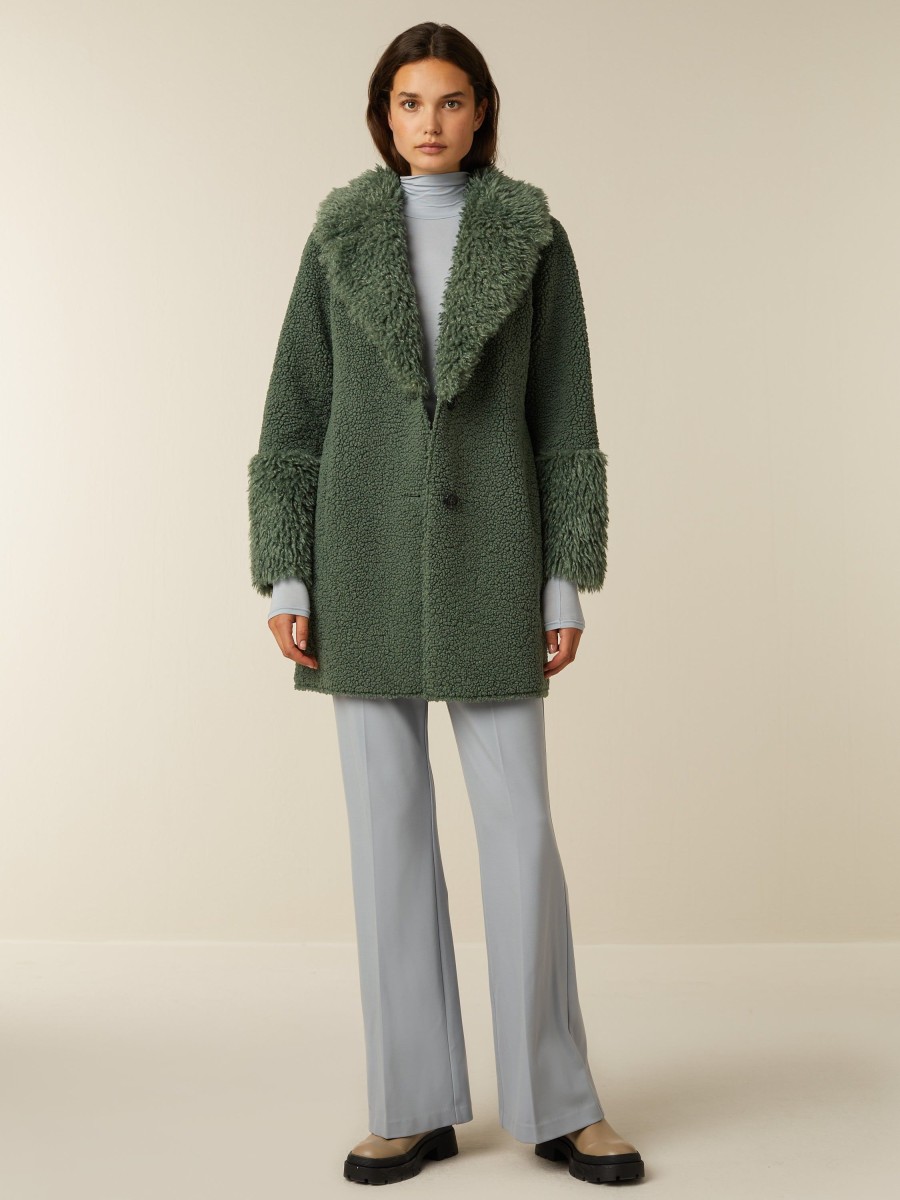 Teddy Coats | Beaumont Amsterdam Teddy Coats Kyra-Jade